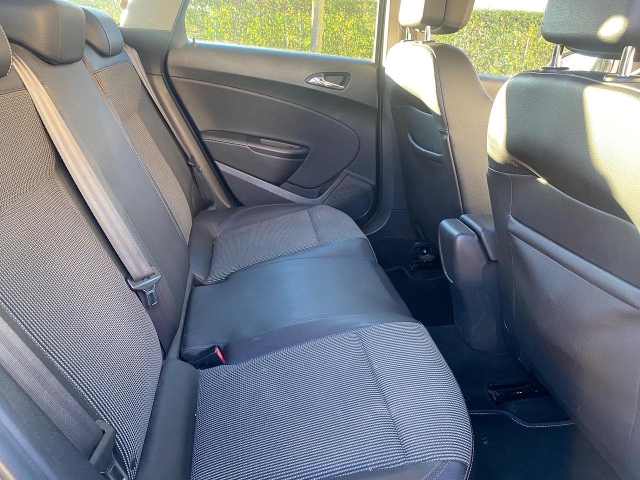 Opel Astra 1.4 Turbo 140CV 4 porte GPL Tech Advance