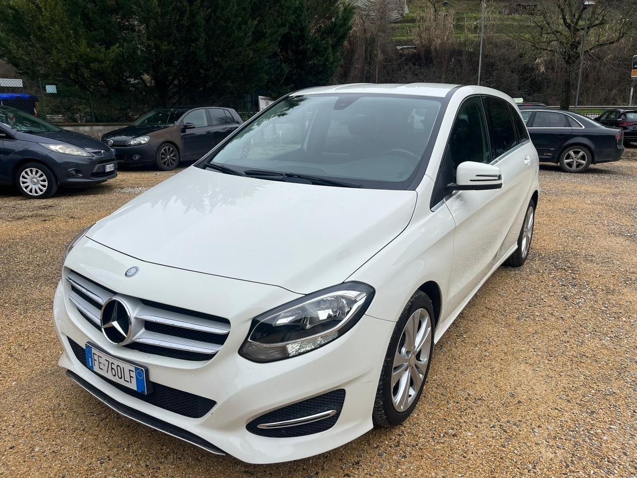 Mercedes-benz B 180 1.5 Diesel - Automatico - Neopatentati
