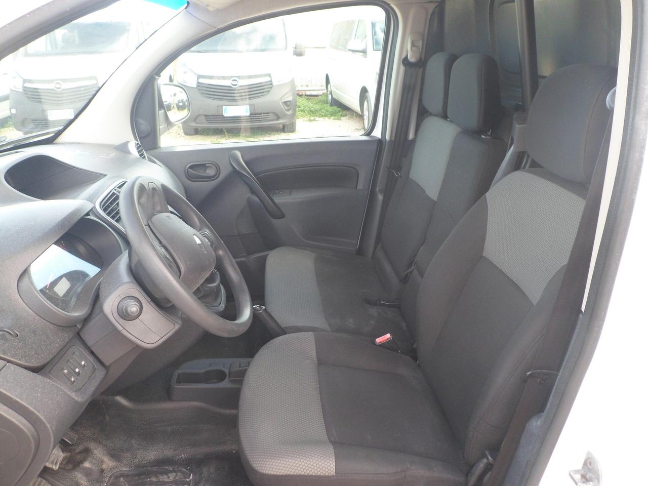 Renault Kangoo furgone maxi coibentato 3 posti