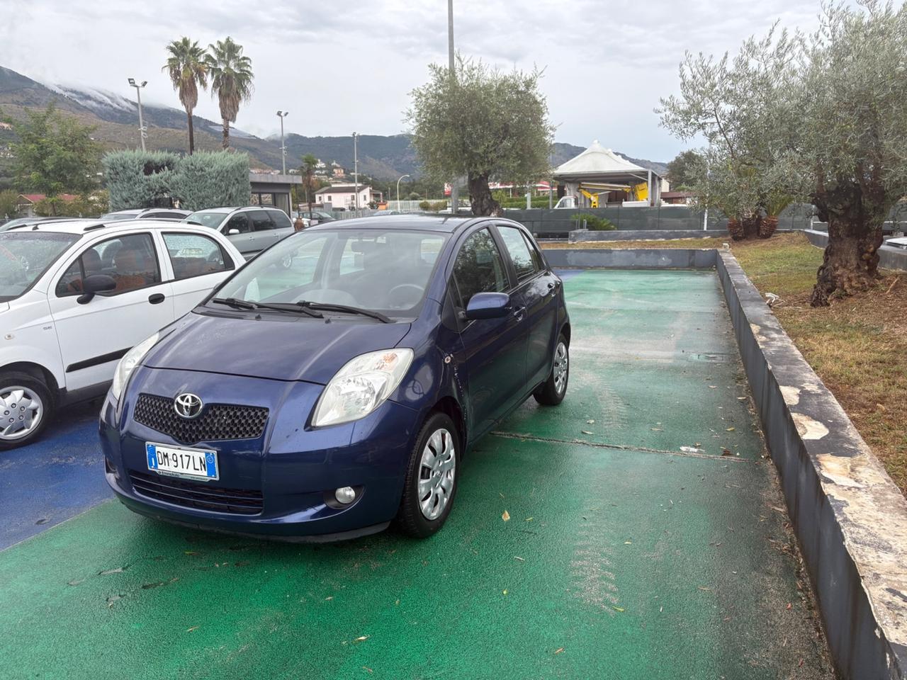 Toyota Yaris 1.0 5 porte Sol