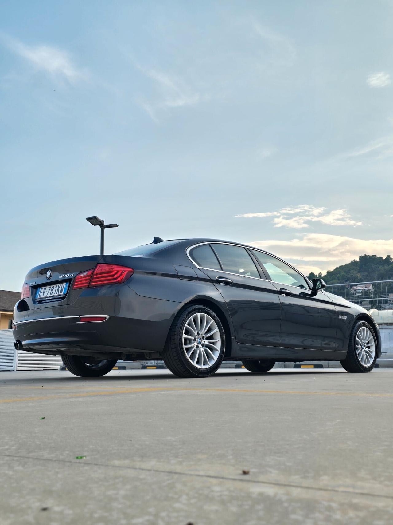 Bmw 520 525d xDrive Luxury