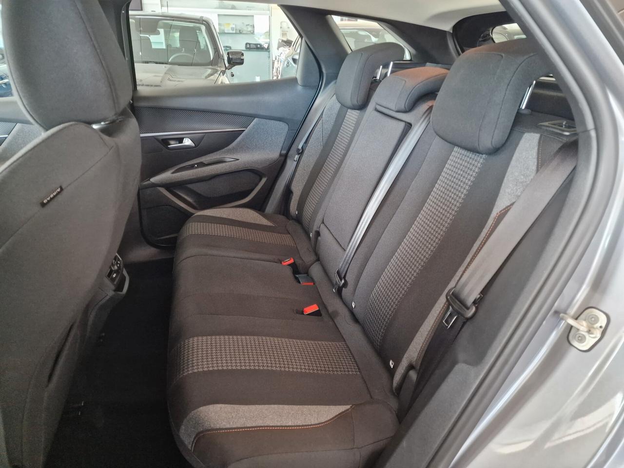 Peugeot 3008 BlueHDi 130cv EAT8