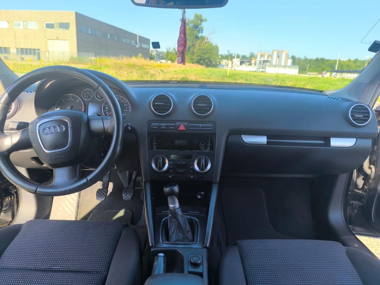 Audi A3 2.0 16V TDI Attraction