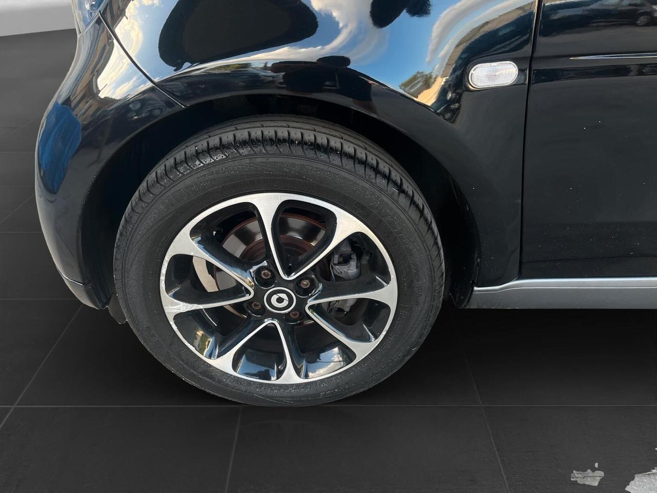 Smart ForTwo Cabrio 1.0 71cv AUT. Prime NEOPATENTATI