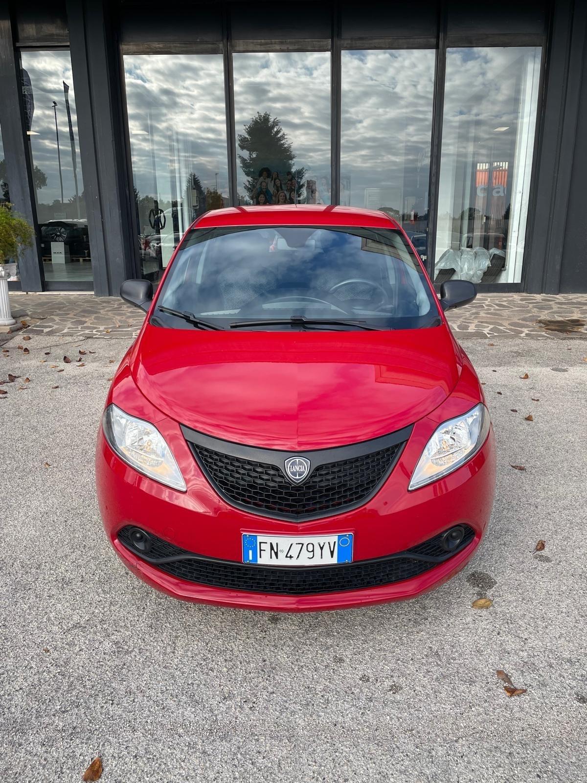 Lancia Ypsilon 1.2 69 CV 5 porte GPL Ecochic Gold