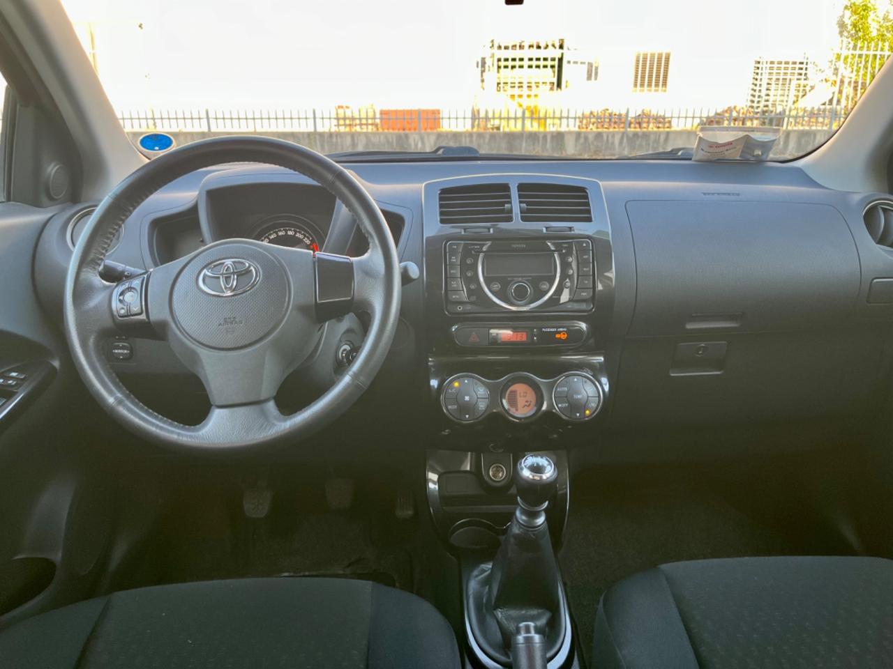 Toyota Urban Cruiser 1.4 D-4D 4x4 2012 145.000km perfetta