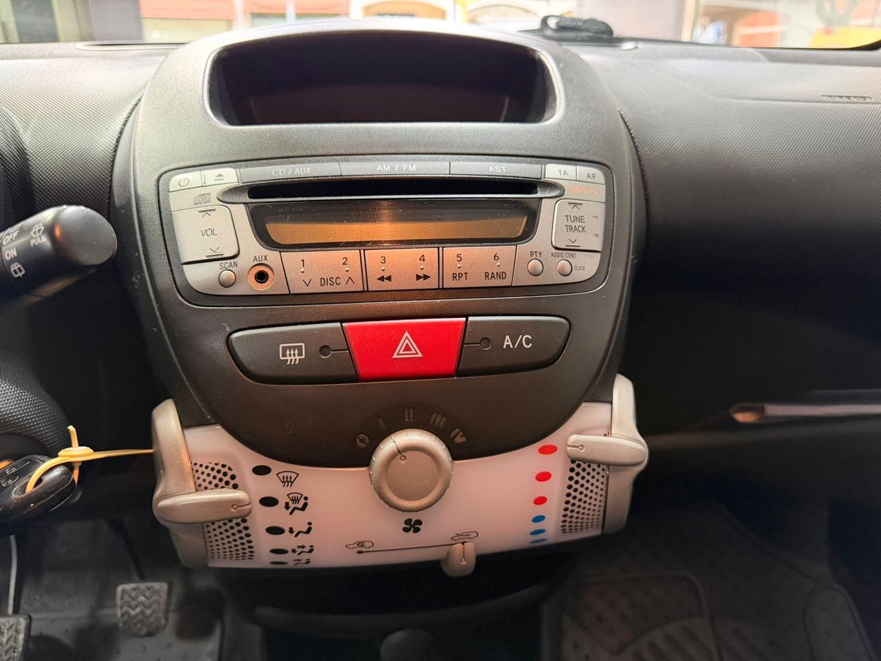 Peugeot 107 1.0 68CV 3p. Active ETG5