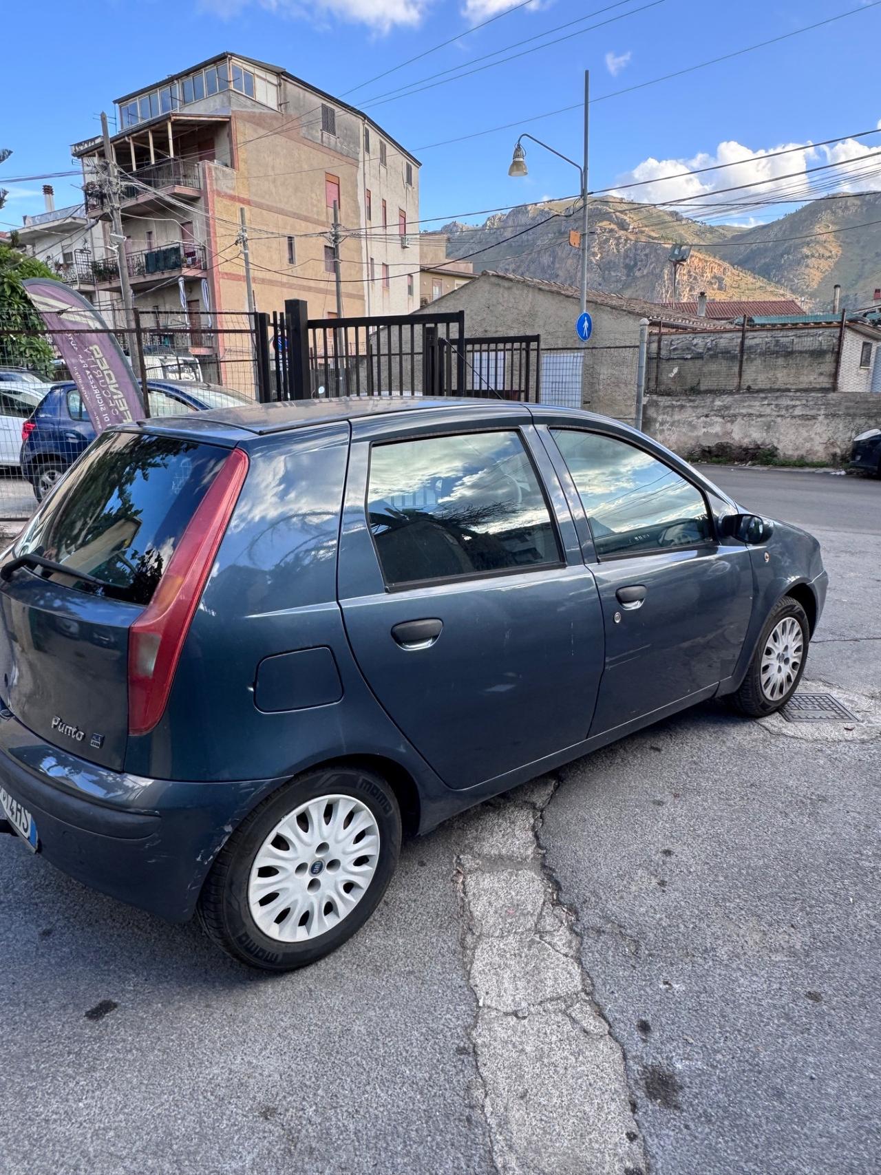 Fiat Punto 1.9 JTD 5 porte HLX