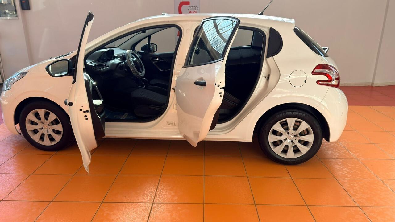 Peugeot 208 1.4 HDi 68 CV 5 porte Van