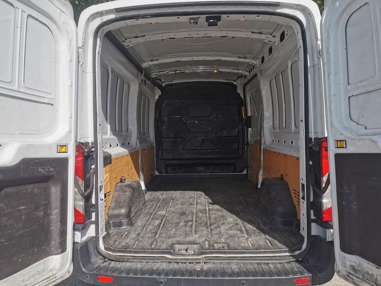 Ford Transit 2.0 DIESEL /OK PERMUTE / UNICO PROPRIETARIO