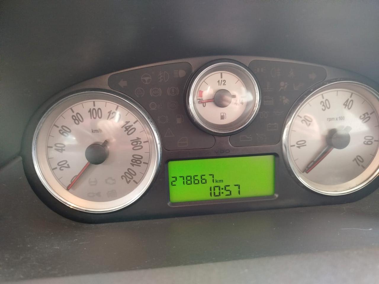 Lancia Ypsilon 1.4 benzina CON GARANZIA