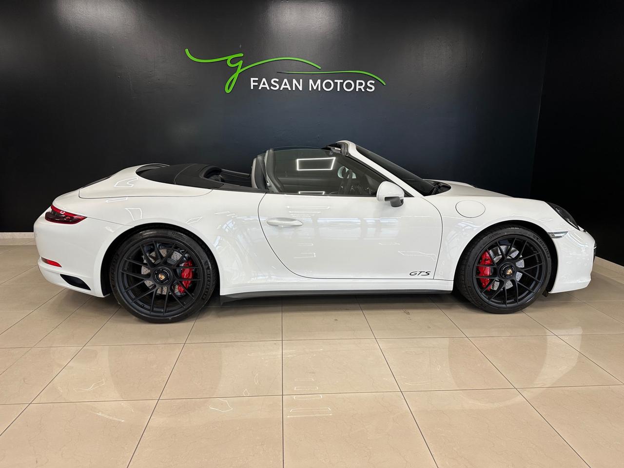 Porsche 911 Cabrio 3.0 Carrera 4 GTS auto