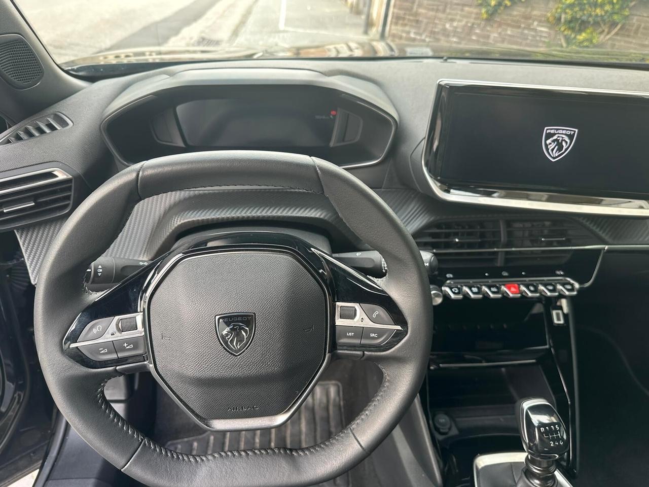 Peugeot 2008 PureTech 100 S&S Allure