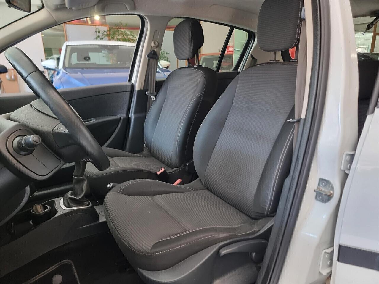 Renault Clio 1.2 16 V 5 porte Dynamique