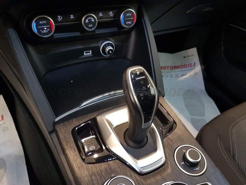 Alfa Romeo Stelvio Stelvio 2.2 t Super rwd 160cv auto