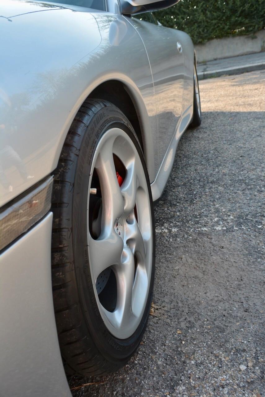 Porsche 911 IV 996 Carrera 3.6 4S Coupé