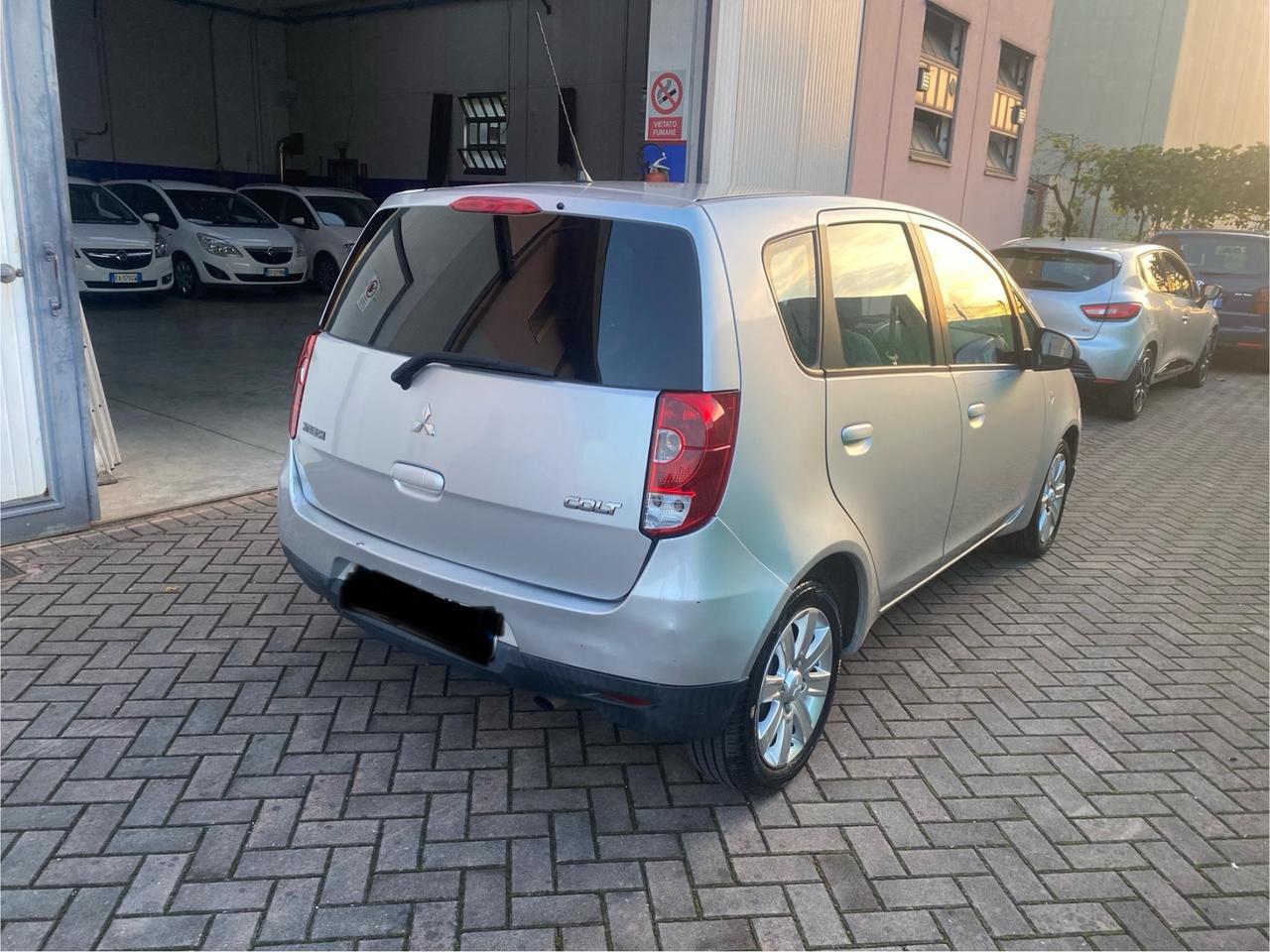 Mitsubishi Colt 1.1 12V 5p. Inform