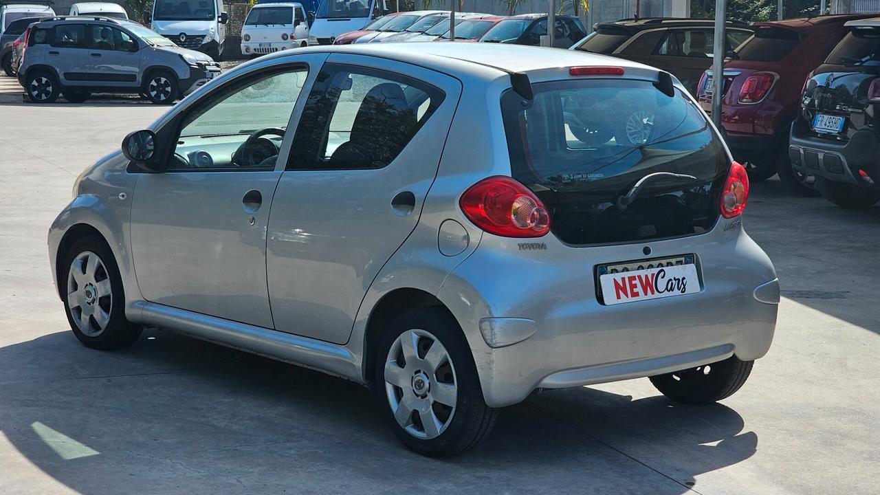 Toyota Aygo 1.0 12V VVT-i 5 porte