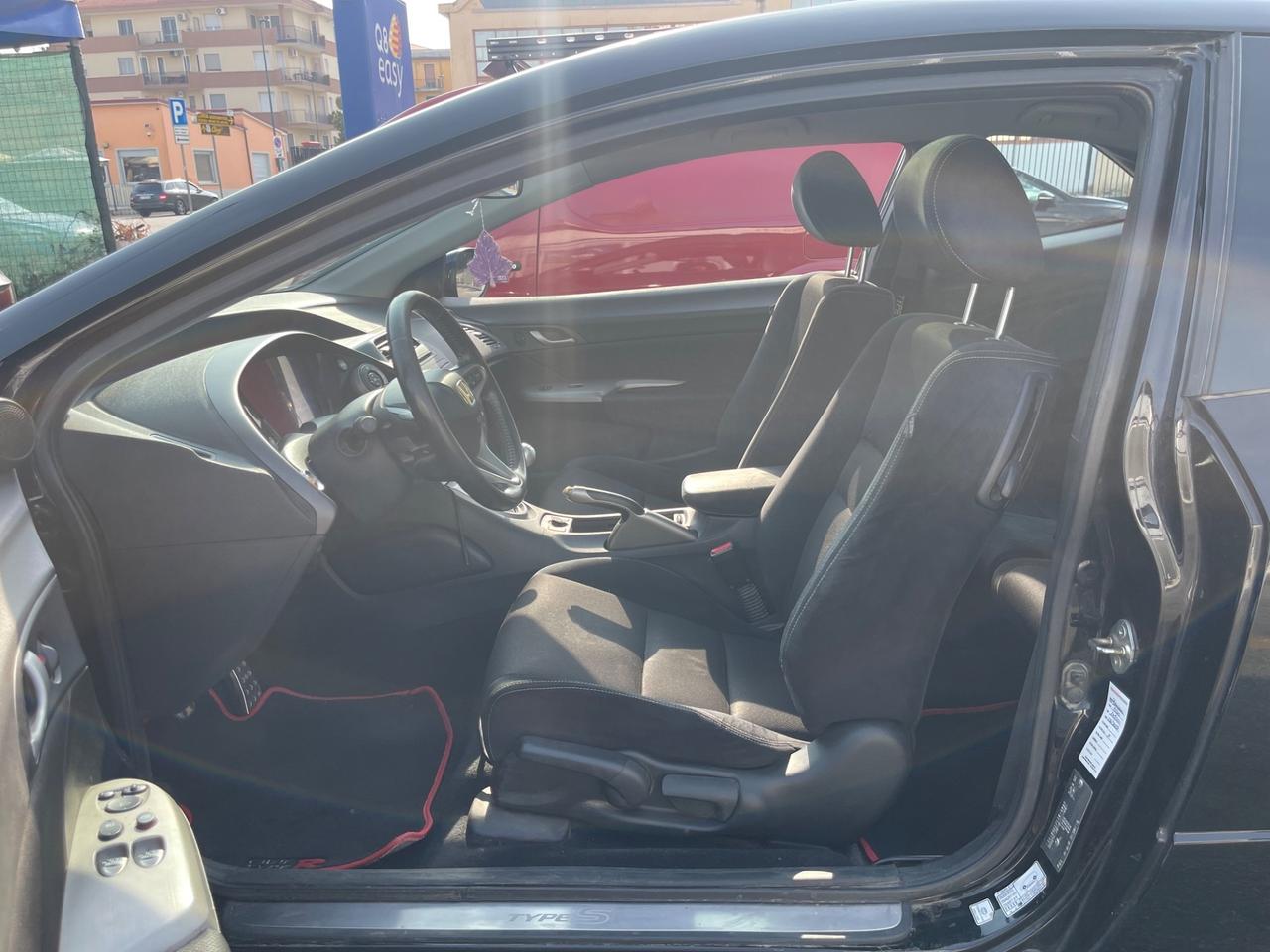 Honda Civic 1.8 i-VTEC 3p. Type S