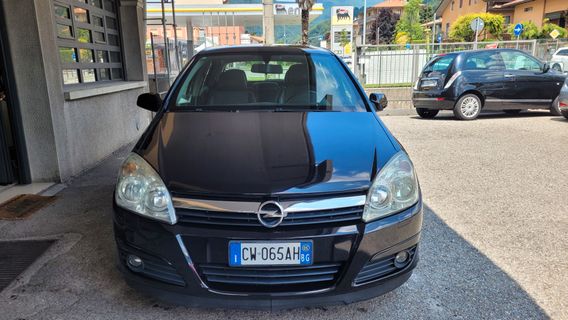 Opel Astra 1.7 DIESEL..CINGHIA APPENA CAMBIATA..NO PERDITEMPO..