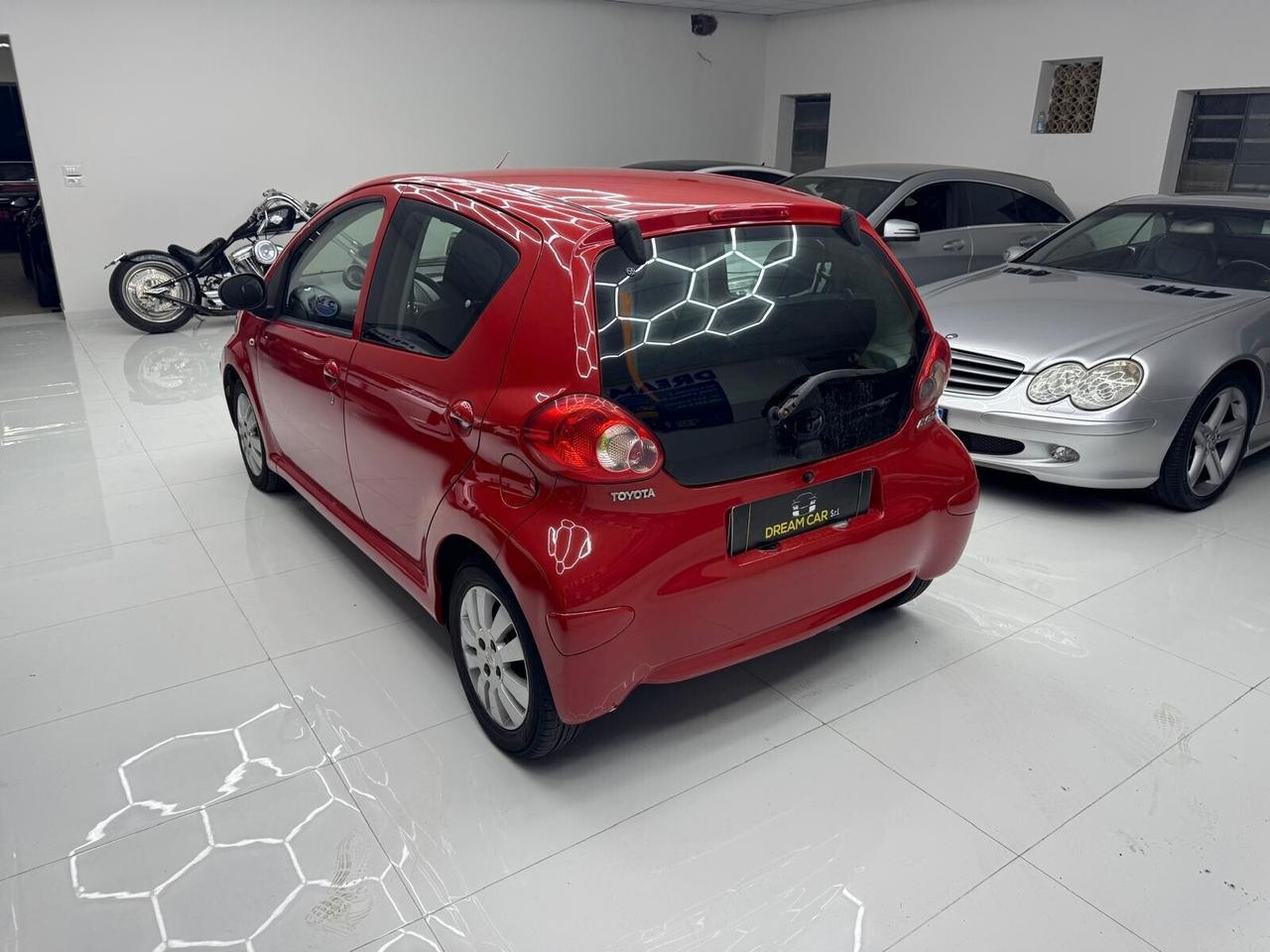 Toyota Aygo 1.0 Benzina 68Cv -OK Neopatentati