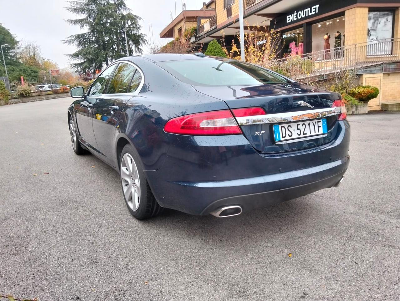 Jaguar XF 2.7D V6 Premium Luxury