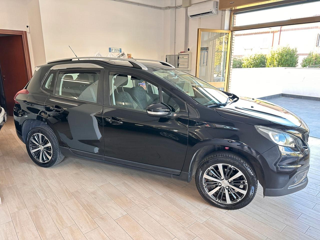 Peugeot 2008 PureTech 82 Allure