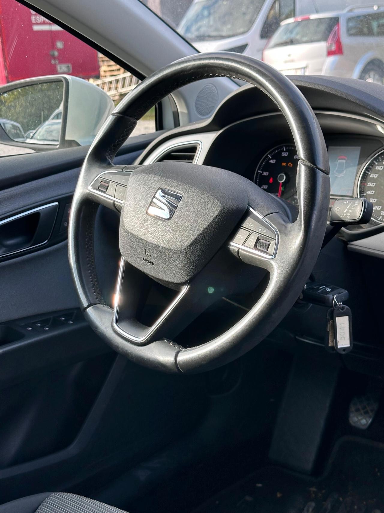 Seat Leon 1.5 TGI DSG 5p. Business INCIDENTATA