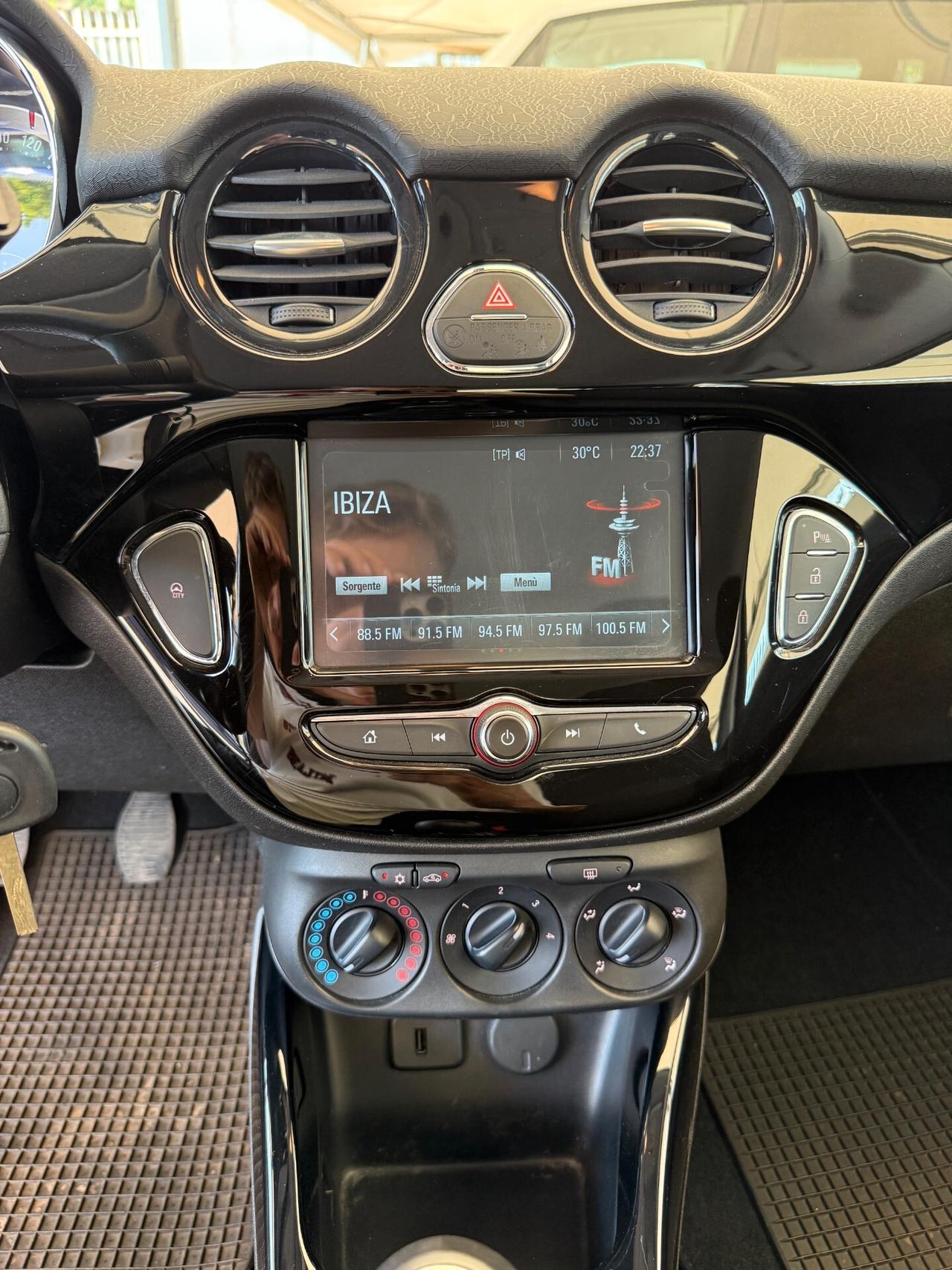 Opel Adam Rocks 1.2 70 CV X Factor