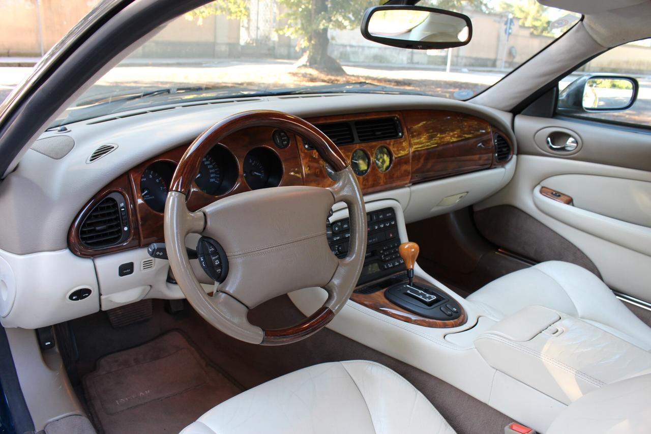 Jaguar XK XKR 4.0 Coupé