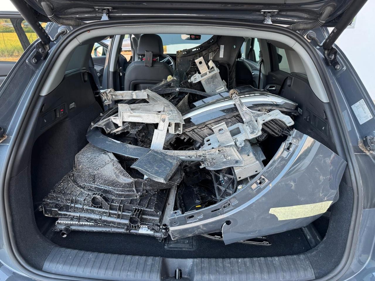 Audi Q6 e-tron S line quattro 387cv INCIDENTATA GANCIO TRAINO