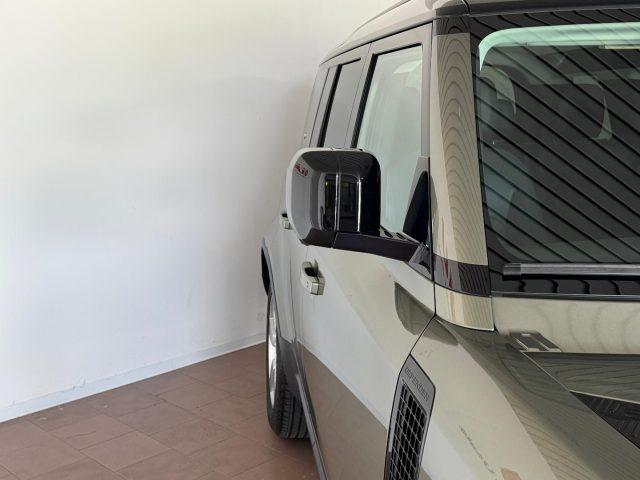LAND ROVER Defender 110 3.0 l6 400 CV AWD Auto First Edition Gancio