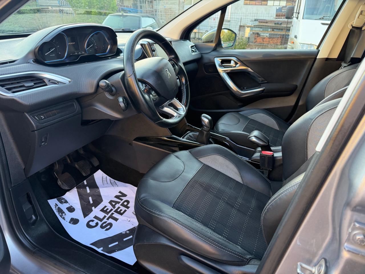 Peugeot 2008 BlueHDi 120 S&S Crossway