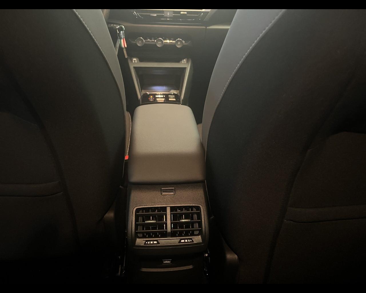 CITROEN C4 HYBRID 145 e-DCS6 - PLUS