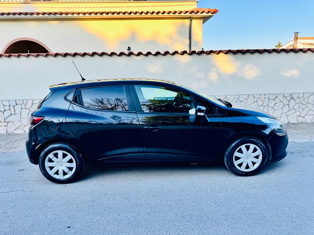 Renault Clio 1.2 75CV 5 porte unico proprietario