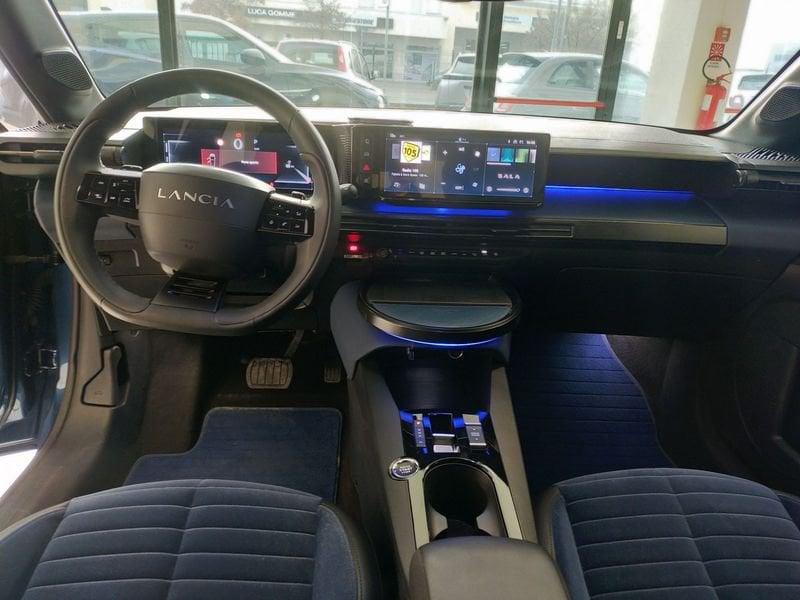 Lancia Ypsilon Ypsilon Hybrid e-DCT Edizione Cassina