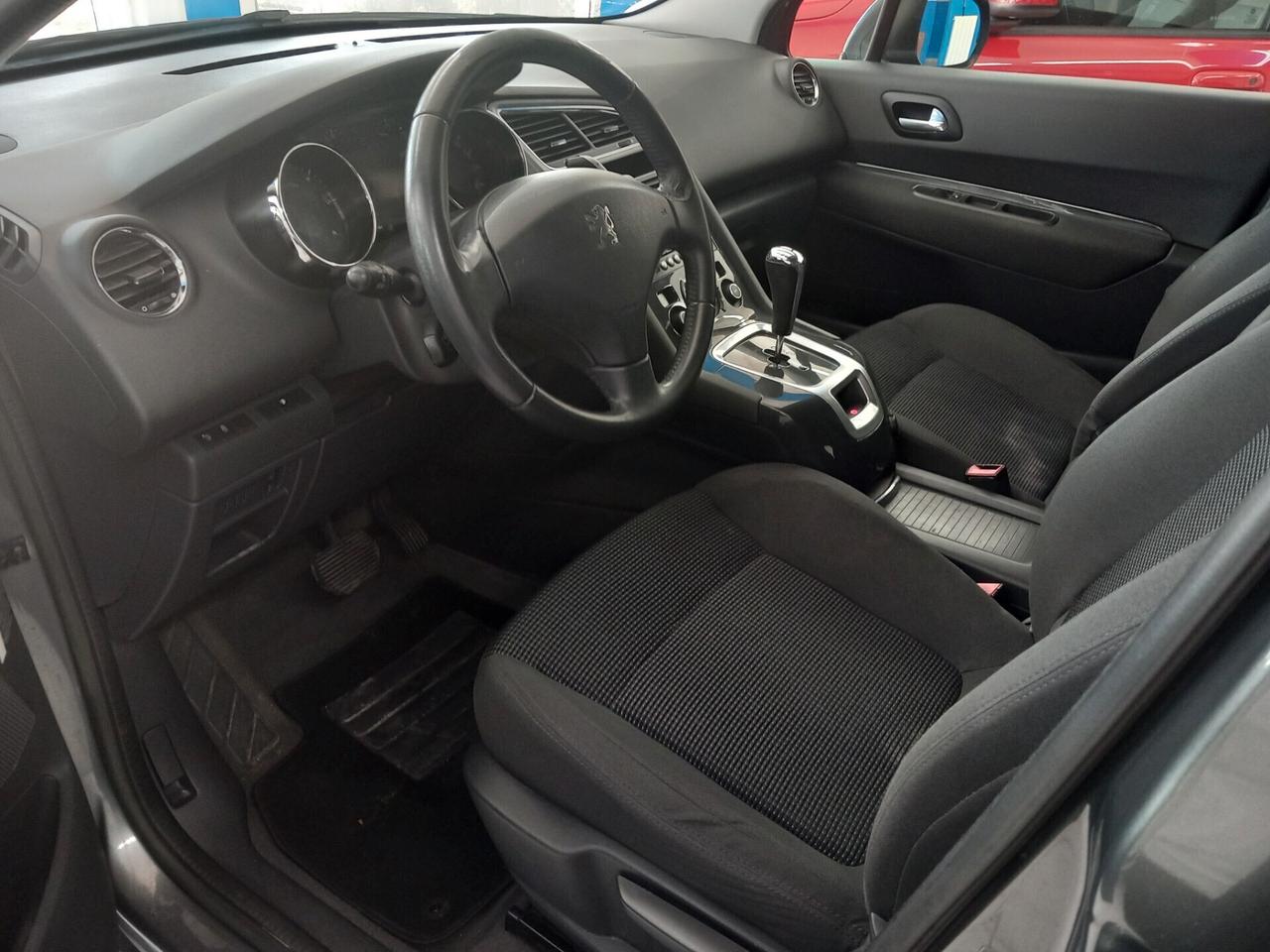 Peugeot 5008 1.6 diesel automatica 7 posti 152 mila km anno 2013