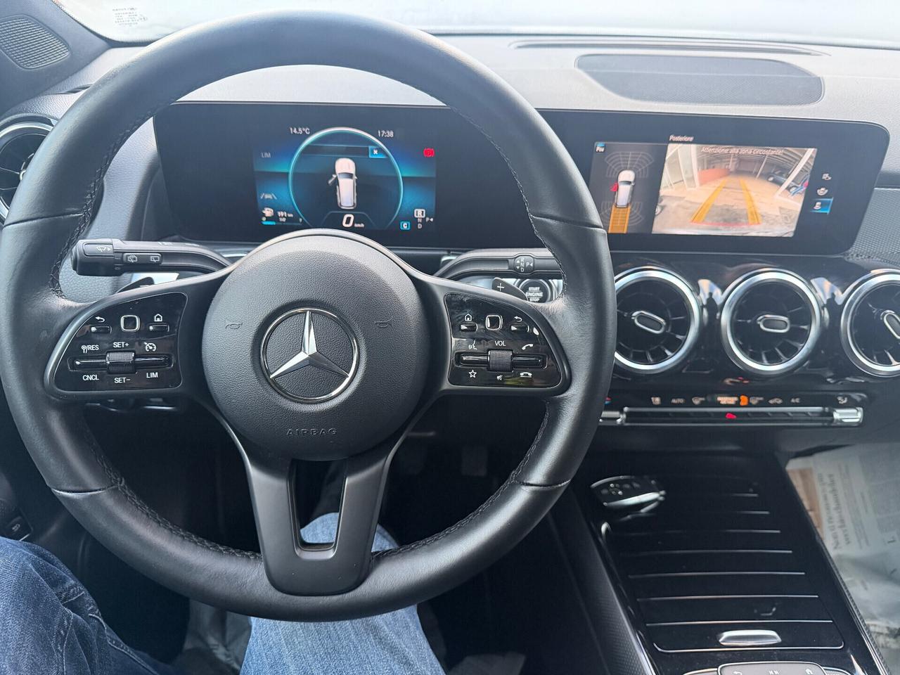 Mercedes-benz GLB 180 d Automatic Business