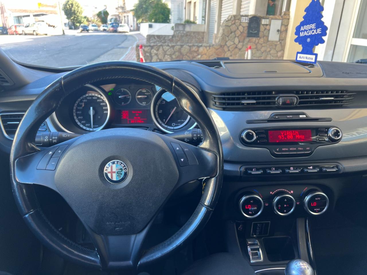 Alfa Romeo Giulietta 2.0 JTDm-2 140 CV Distinctive