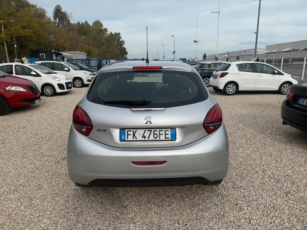 Peugeot 208 BlueHDi 75 5 porte Allure
