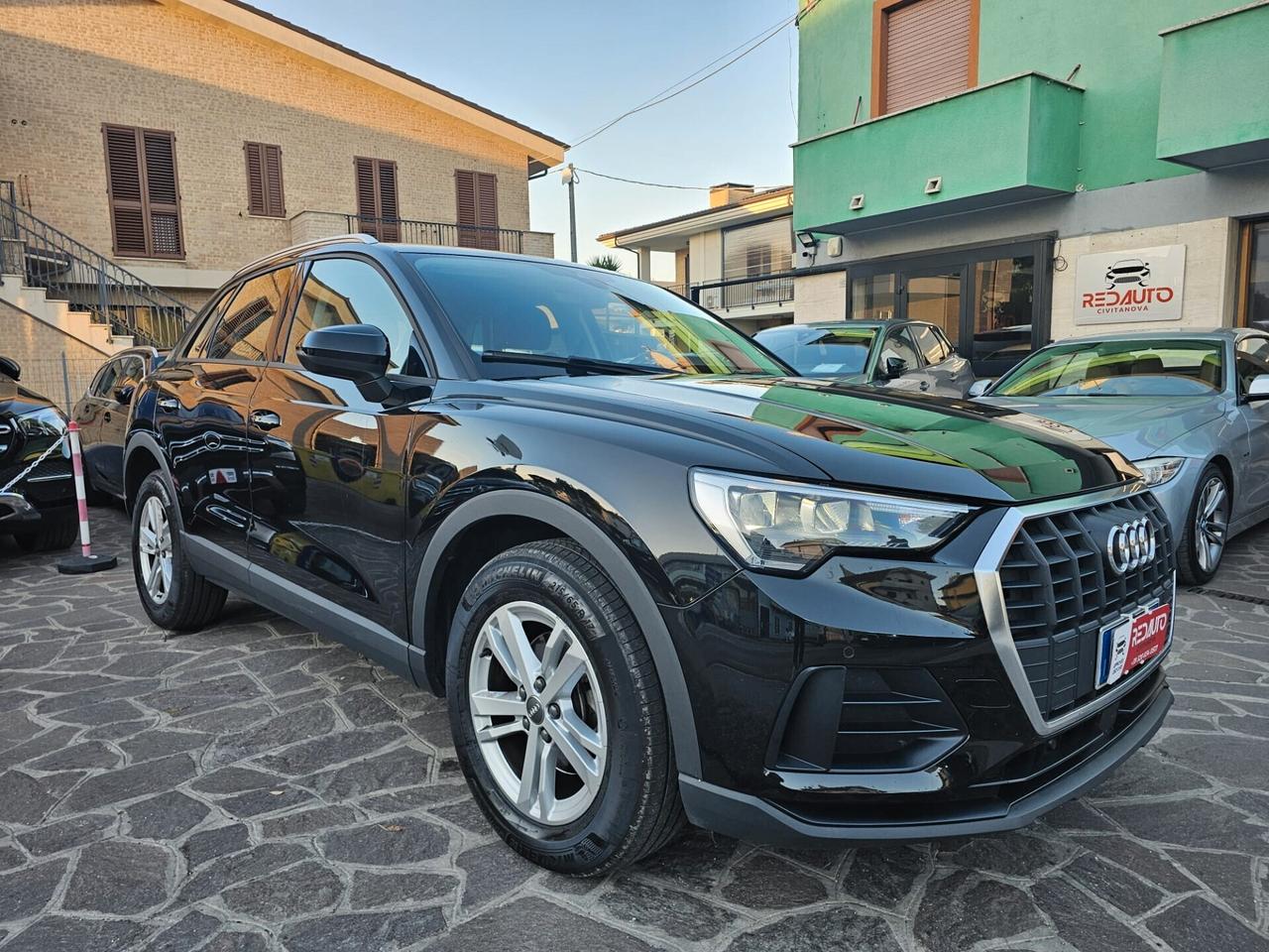 Audi Q3 35 TDI S tronic Business
