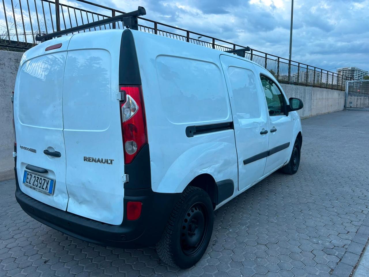 Renault Kangoo Maxi 1.5 dCi 90 CV Diesel – 2015 – 214.000 km