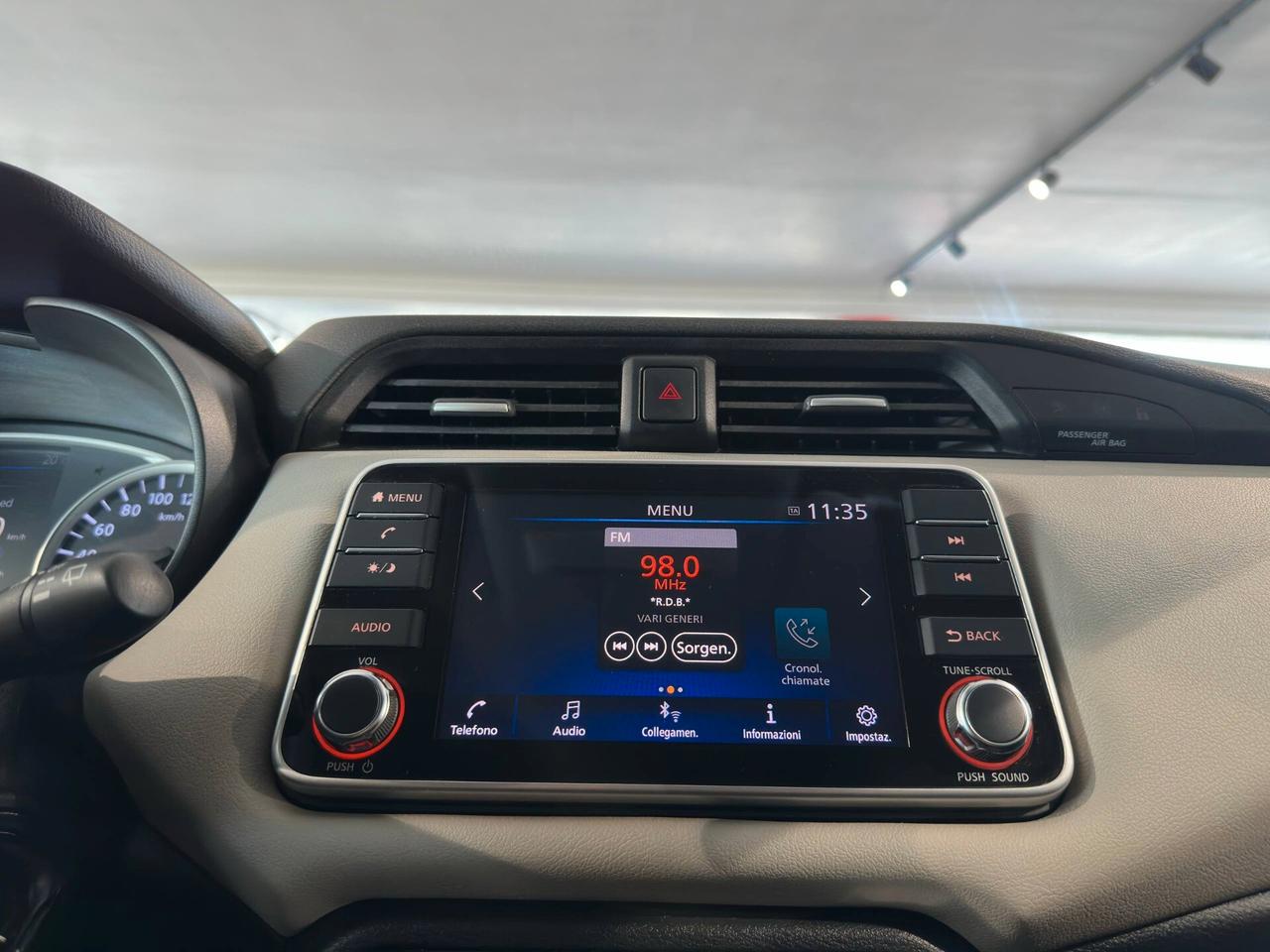 Nissan Micra IG-T 92 5 porte Kiiro