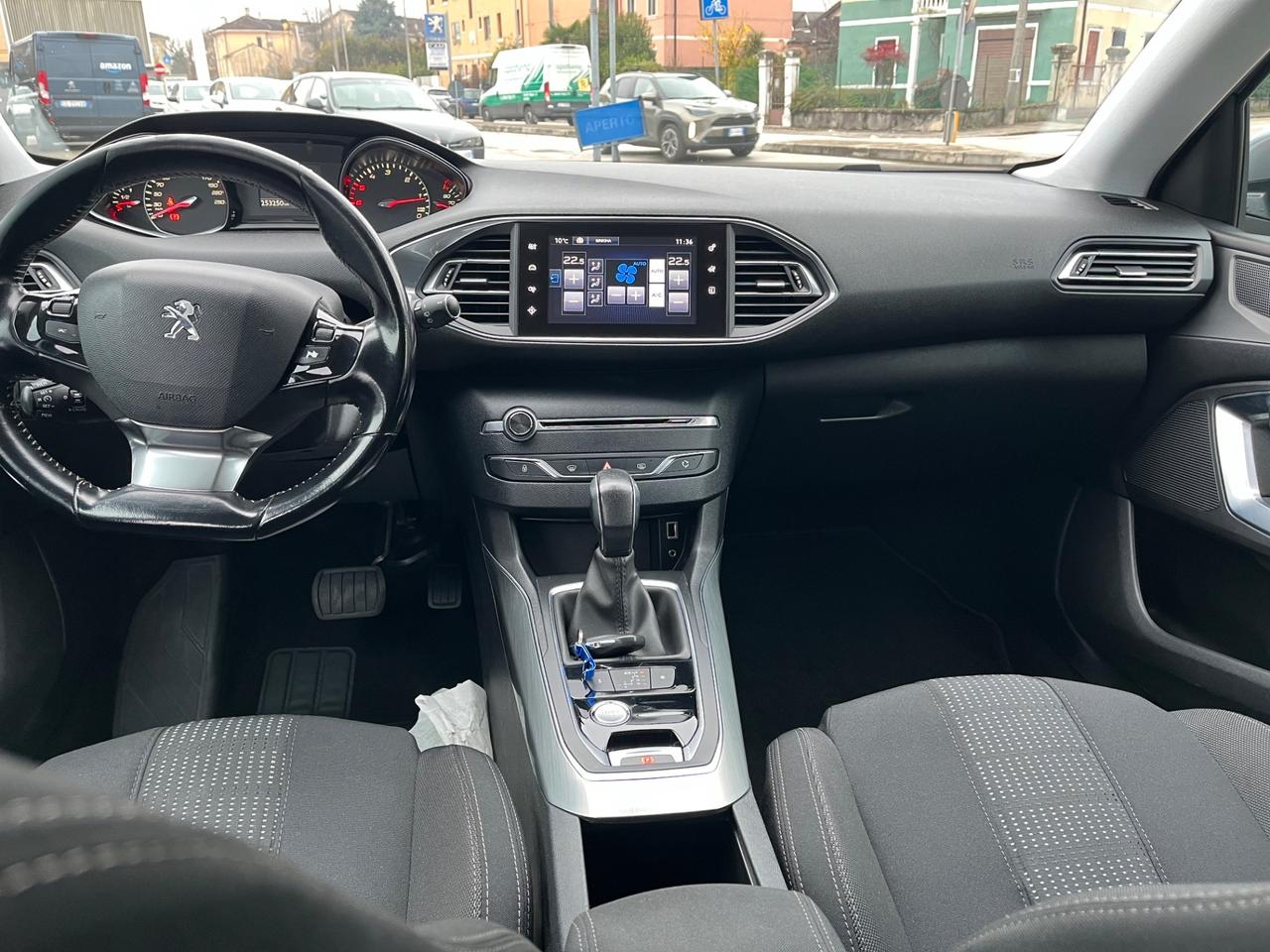 Peugeot 308 BlueHDi 120 S&S EAT6 SW Active