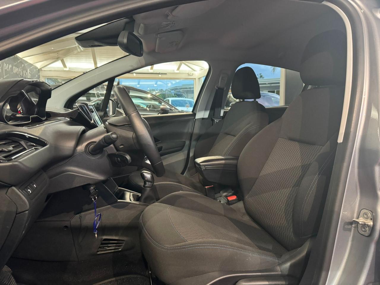 Peugeot 208 PureTech Stop&Start 5 porte Signature