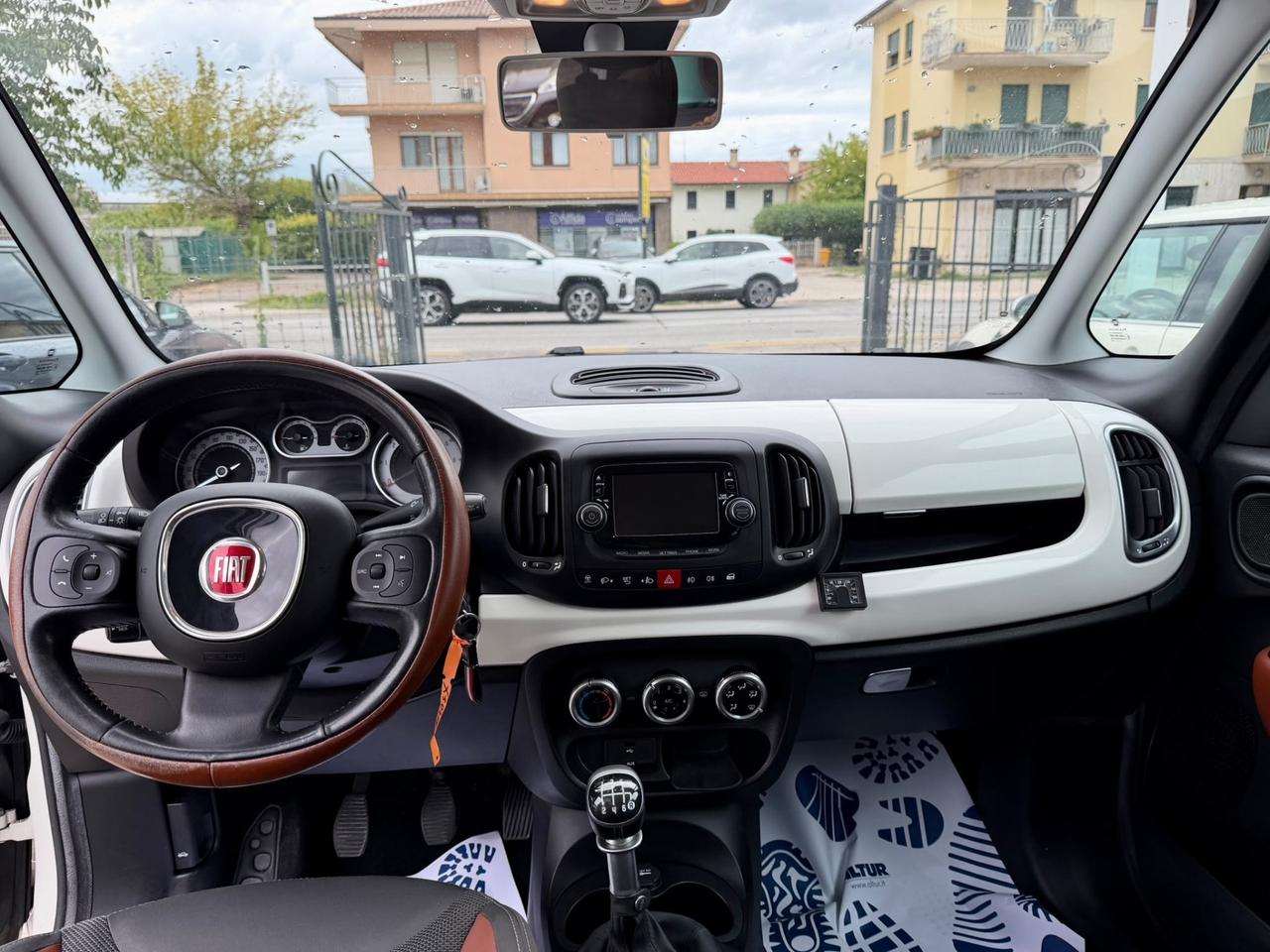 Fiat 500L 1.4 95 CV Lounge Neopatentati + gancio traino