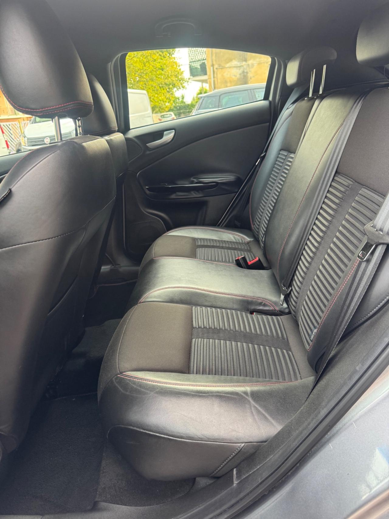Alfa Romeo Giulietta 1.6 JTDm-2 105 CV Distinctive