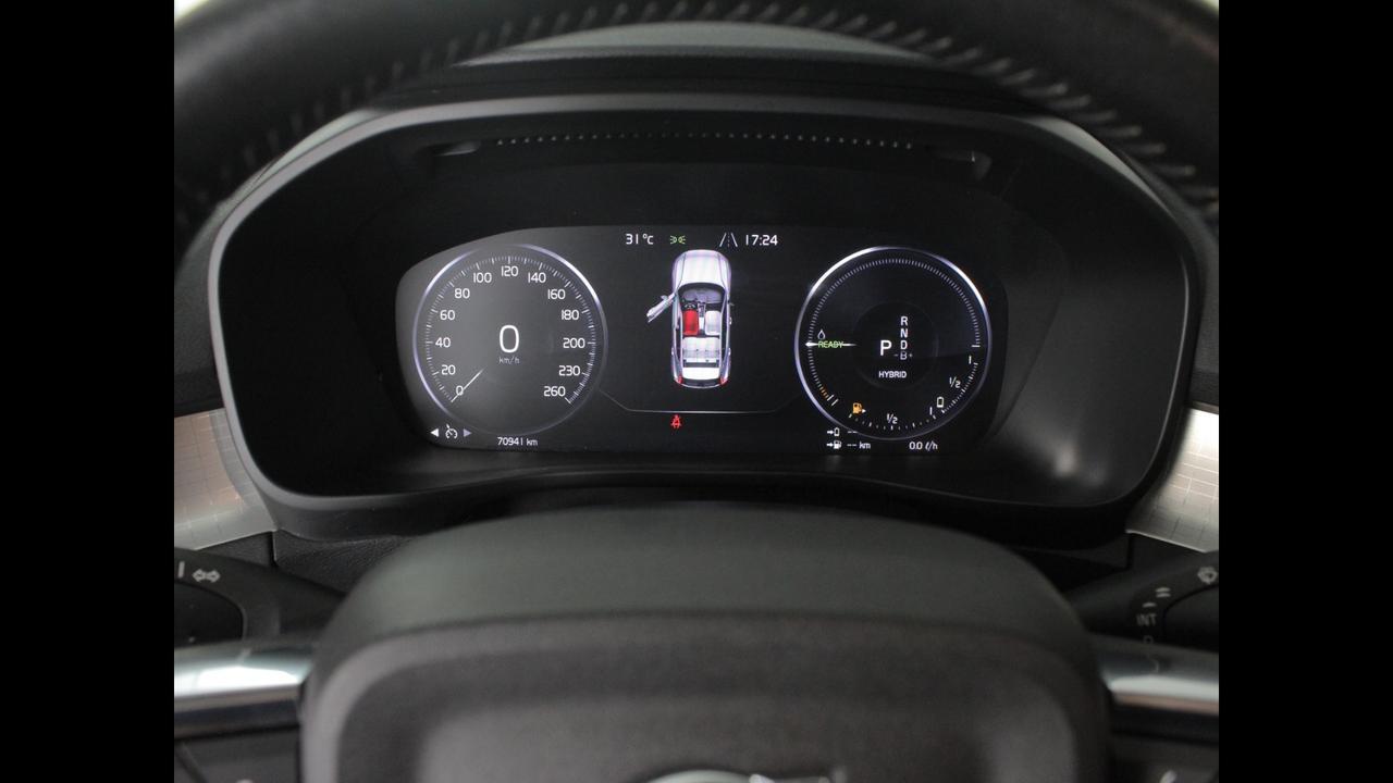 VOLVO XC40 - XC40 1.5 t5 phev Inscription Expression auto my21