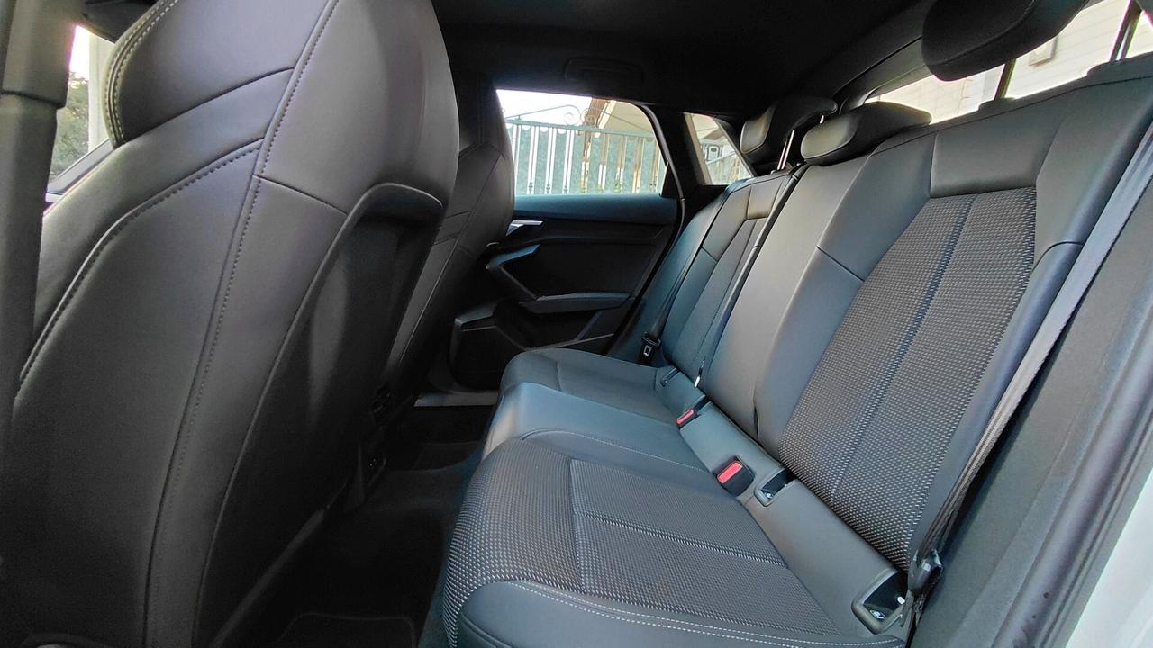 Audi A3 SPB 35 TDI S tronic SLine Unicoprop