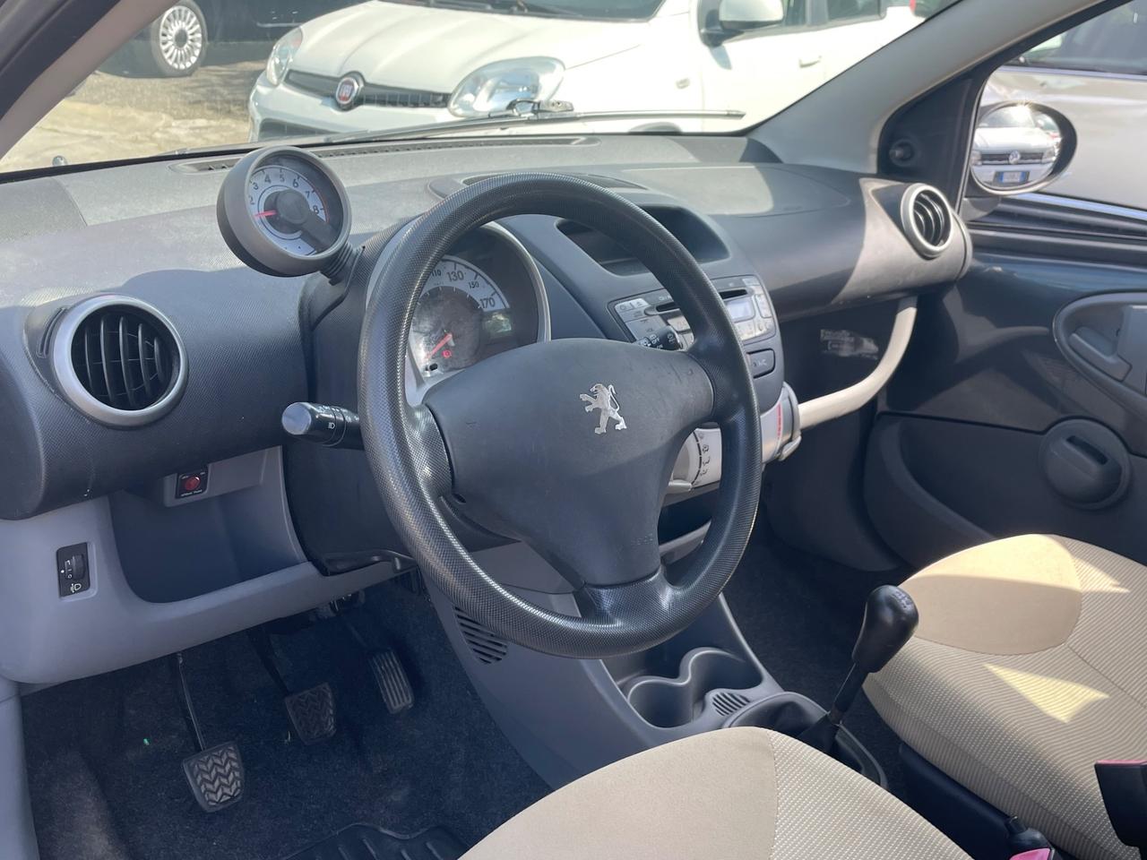 Peugeot 107 1.0 68CV 5p. Sweet Years